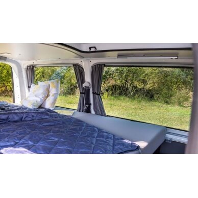 VW T6, VW T5 užuolaidos pilkos, permatomos šoniniams ir galiniams langams 2 VW T6, VW T5 užuolaidos pilkos, permatomos šoniniams ir galiniams langams 2