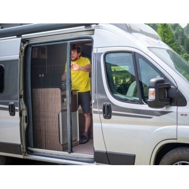 Lippert Vanscreen – 2015 m. „Fiat Ducato X290“ tinklelis 2 Lippert Vanscreen – 2015 m. „Fiat Ducato X290“ tinklelis 2