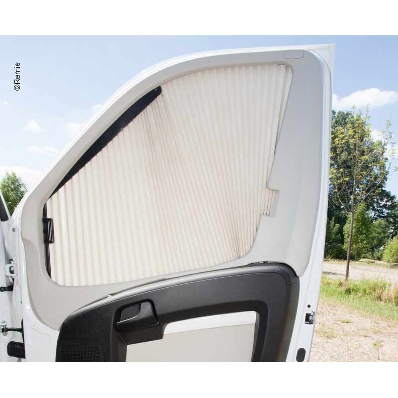 REMIfront žaliuzės IV Ducato nuo 2011 metų modelio šoniniams stiklams 1 REMIfront žaliuzės IV Ducato nuo 2011 metų modelio šoniniams stiklams 1