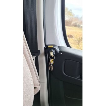 Mikroautobuso apsaugos paketas „Fiat Ducato“ nuo 2021 m. 09 – juoda 1 Mikroautobuso apsaugos paketas „Fiat Ducato“ nuo 2021 m. 09 – juoda 1