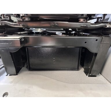 Sėdynės pagrindo seifas Volkswagen Grand California Sėdynės pagrindo seifas Volkswagen Grand California