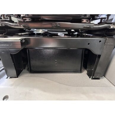 Sėdynės pagrindo seifas Volkswagen Grand California Sėdynės pagrindo seifas Volkswagen Grand California