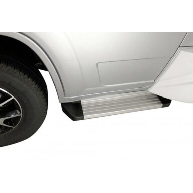 Vairuotojo kabinai laiptukas Mercedes Sprinter ir VW Crafter 2006–2016 m. Vairuotojo kabinai laiptukas Mercedes Sprinter ir VW Crafter 2006–2016 m.