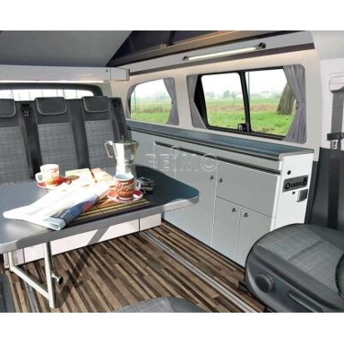 Baldų linija kaip baigta detalė be technologijos Mercedes Vito long CityVan