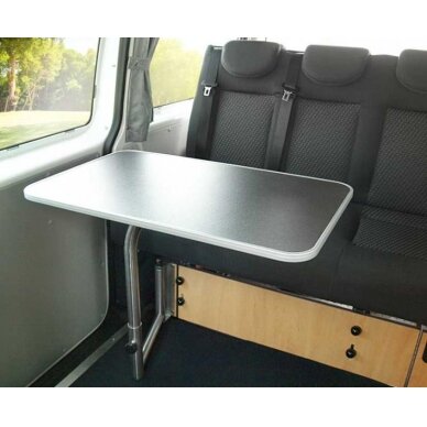Baldų linijos baigta dalis, skirta VW T6/T5 trumpos ratų bazės sportiniam kemperiui 4
