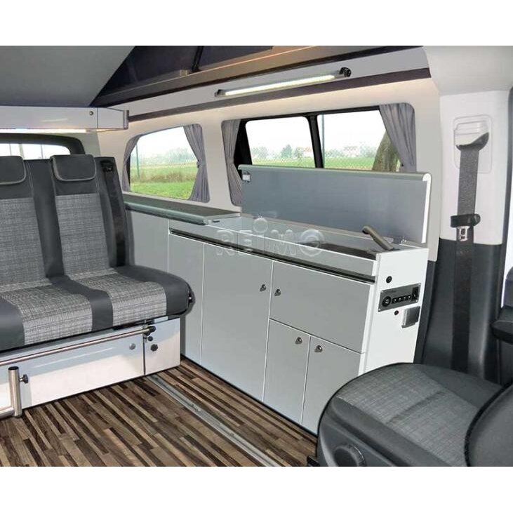 Baldų linija kaip baigta detalė be technologijos Mercedes Vito long CityVan Baldų linija kaip baigta detalė be technologijos Mercedes Vito long CityVan