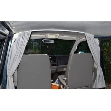 Carbest VWT5/6 skiriamoji užuolaidėlė vairuotojo kabina, pilka, 2 sluoksnių, nepermatoma Carbest VWT5/6 skiriamoji užuolaidėlė vairuotojo kabina, pilka, 2 sluoksnių, nepermatoma