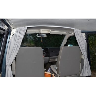 Carbest VWT5/6 skiriamoji užuolaidėlė vairuotojo kabina, pilka, 2 sluoksnių, nepermatoma 1