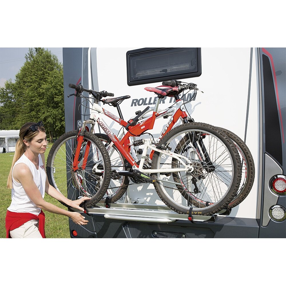 Dviračių laikiklis Carry Bike Pro C 3 Dviračių laikiklis Carry Bike Pro C 3