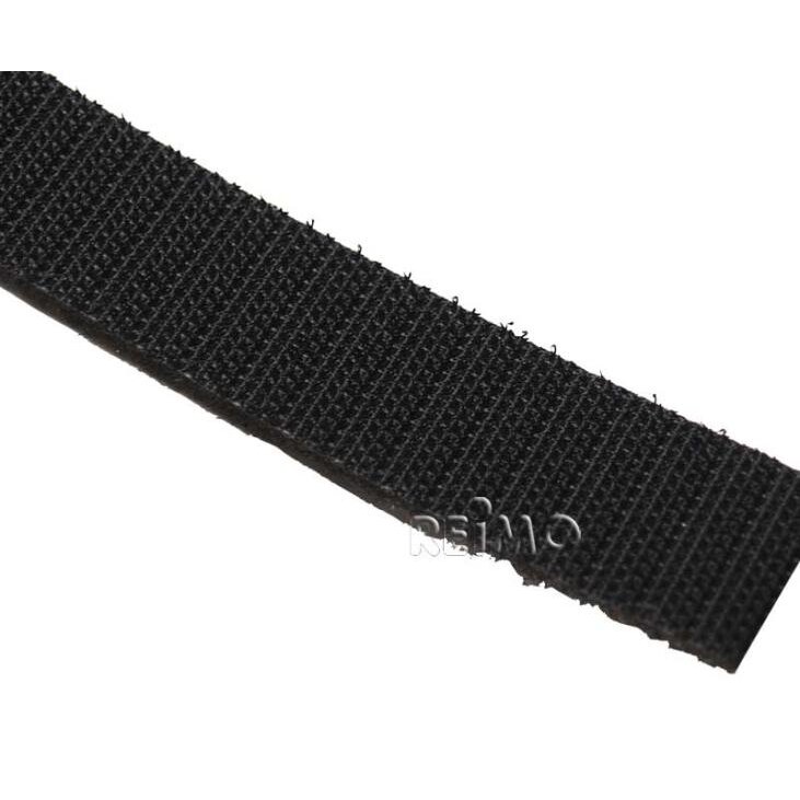 Lipni juosta, lipni, 20 mm pločio ir 5 m ilgio Spalva: juoda Lipni juosta, lipni, 20 mm pločio ir 5 m ilgio Spalva: juoda