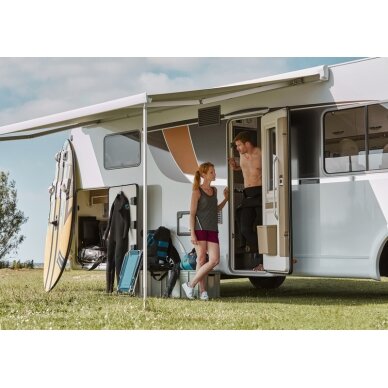 Thule Omnistor 8000 ant šoninės sienos montuojama markizė / 4,00 m - 6,00 m