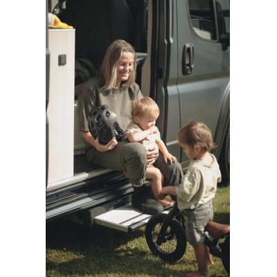 Įėjimo laiptelis Thule Slide Out Step G2, skirti Fiat Ducato, Citroen Jumper, Peugeot Boxer Euro 6D 1 Įėjimo laiptelis Thule Slide Out Step G2, skirti Fiat Ducato, Citroen Jumper, Peugeot Boxer Euro 6D 1