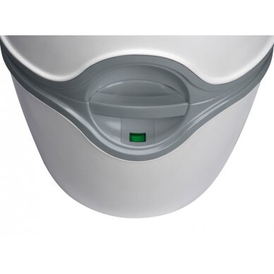 Porta Potti Type 565 baltas su stūmokliniu siurbliu