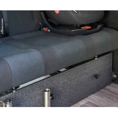 Priekinio skydelio miegamasis suoliukas VW T6/5 V3100 standus 8 dydžio dekoro bazaltas. Priekinio skydelio miegamasis suoliukas VW T6/5 V3100 standus 8 dydžio dekoro bazaltas.
