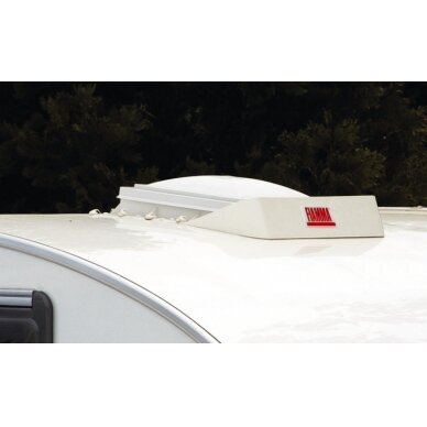 Priekinis spoileris Fiamma stogo gaubtui 40x40cm Priekinis spoileris Fiamma stogo gaubtui 40x40cm