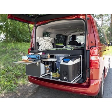 REIMO CampingBox M skirta VW Caddy nuo 2003 m. ir kitiems mini kemperiams ir mikroautobusams REIMO CampingBox M skirta VW Caddy nuo 2003 m. ir kitiems mini kemperiams ir mikroautobusams
