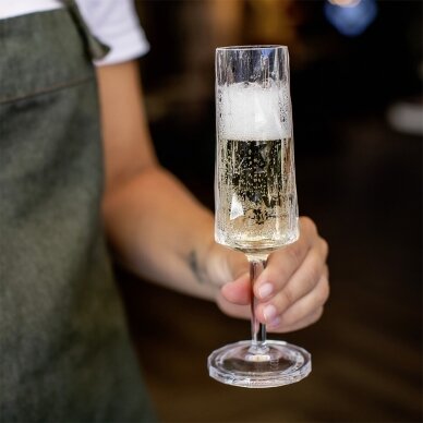 Šampano taurė CLUB Nr.
14, super stiklas 100 ml rinkinys iš 2 krištolo skaidrumo 2