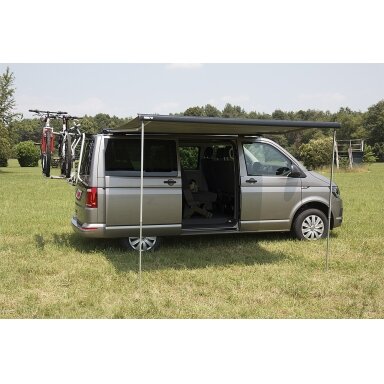 Stogo markizė F40 Van 270, 270 x 225 cm, karališkos pilkos spalvos audinys, giliai juodas korpusas Stogo markizė F40 Van 270, 270 x 225 cm, karališkos pilkos spalvos audinys, giliai juodas korpusas