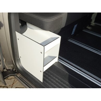 Stumdomų durų lentyna VW T5/T6 - L4900xW2000xh3800mm Stumdomų durų lentyna VW T5/T6 - L4900xW2000xh3800mm