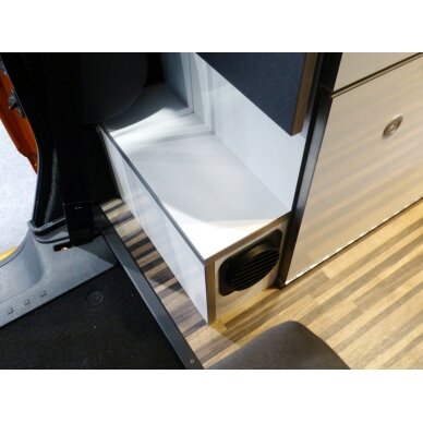 VW Caddy LR šildymo konverteris su pagrindu dyzeliniam šildymui, baltas VW Caddy LR šildymo konverteris su pagrindu dyzeliniam šildymui, baltas