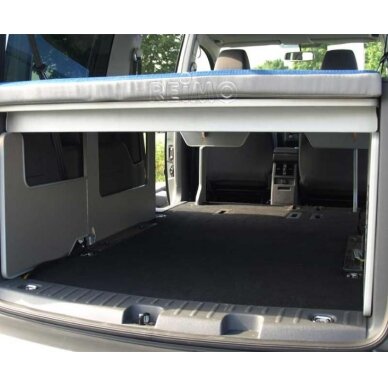 VW Caddy Maxi montuojama lovų sistema 200 x 133 cm su apmušalais + užvalkalais 1