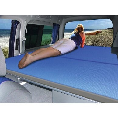 VW Caddy Maxi montuojama lovų sistema 200 x 133 cm su apmušalais + užvalkalais 2
