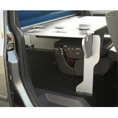 VW Caddy Maxi montuojama lovų sistema 200 x 133 cm su apmušalais + užvalkalais 6