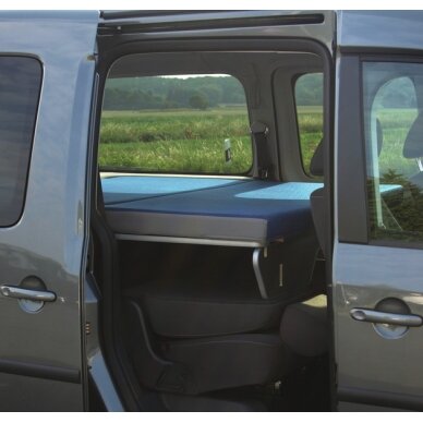 VW Caddy Maxi montuojama lovų sistema 200 x 133 cm su apmušalais + užvalkalais 7 VW Caddy Maxi montuojama lovų sistema 200 x 133 cm su apmušalais + užvalkalais 7